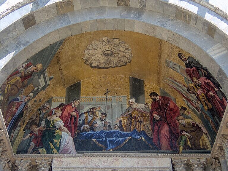 Basilica di San Marco - Mosaics 3 - The doge pays homage to  St Mark