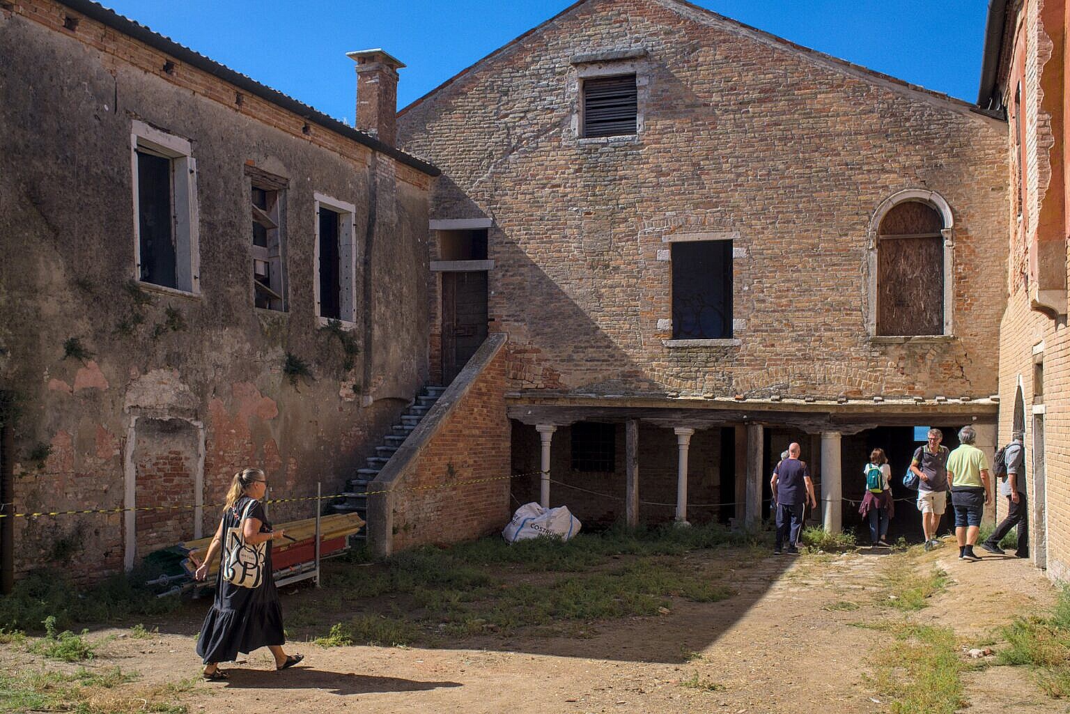 The house and courtyard of the prior of the Lazzaretto Vecchio