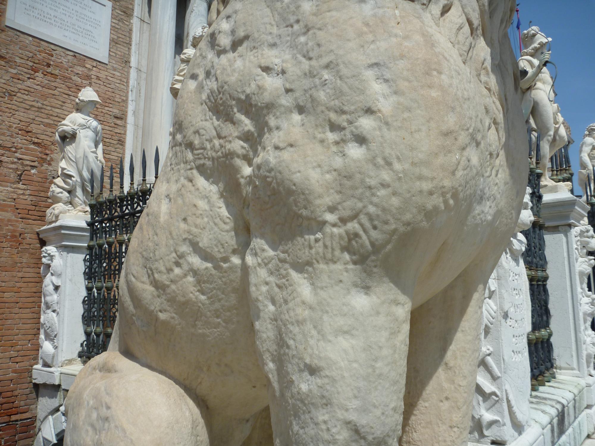 Runes in Venice – History Walks in Venice